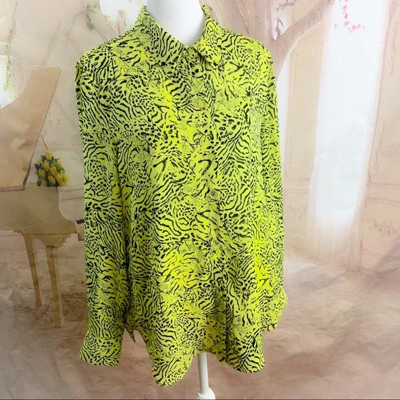 SOLD T TAHARI Yellow Tiger Animal Print Button Down - Picture 4 of 10